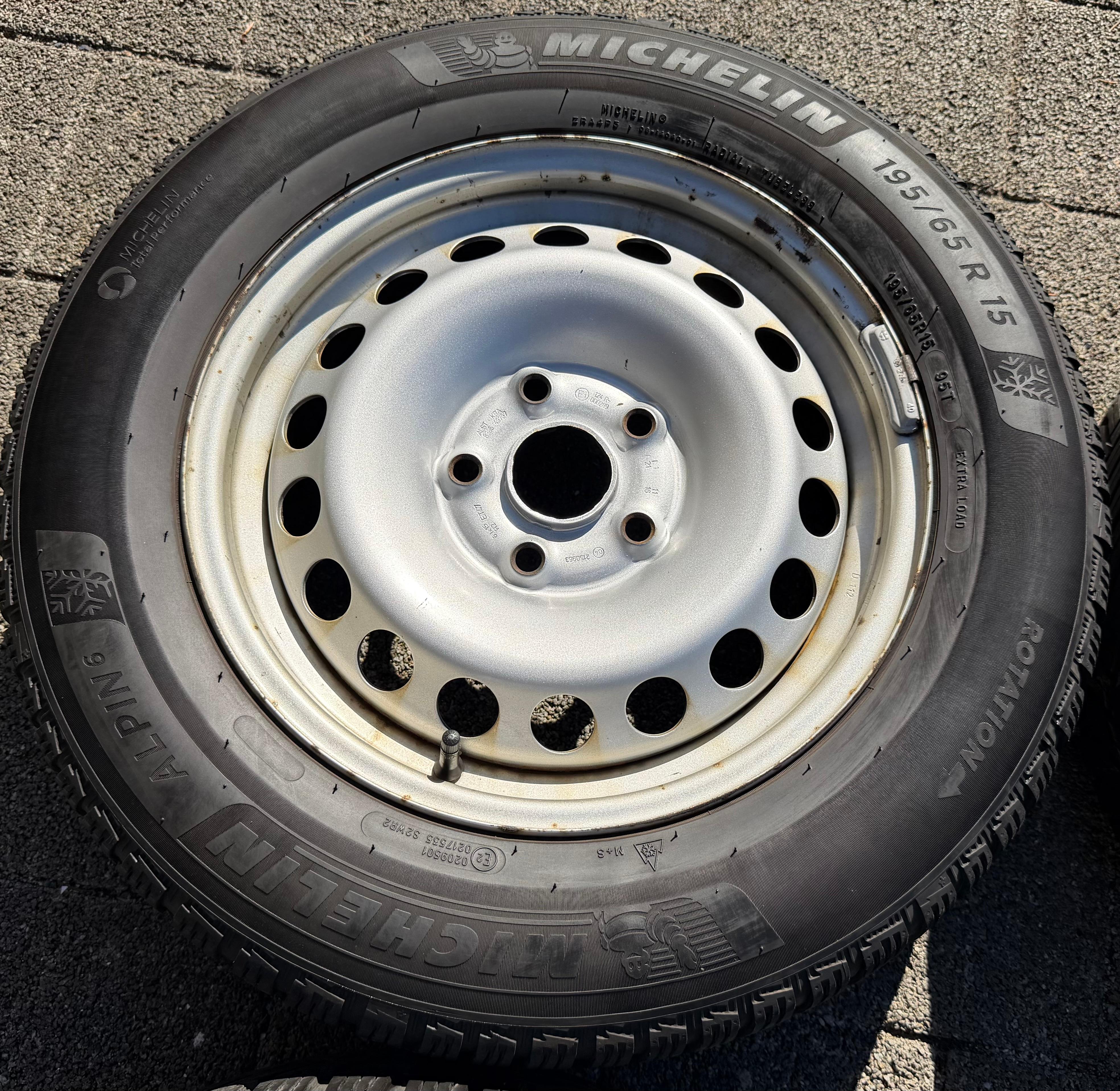4 ruedas de invierno VW Caddy 2K 2KN 195/65R15 95T neumáticos de invierno Michelin