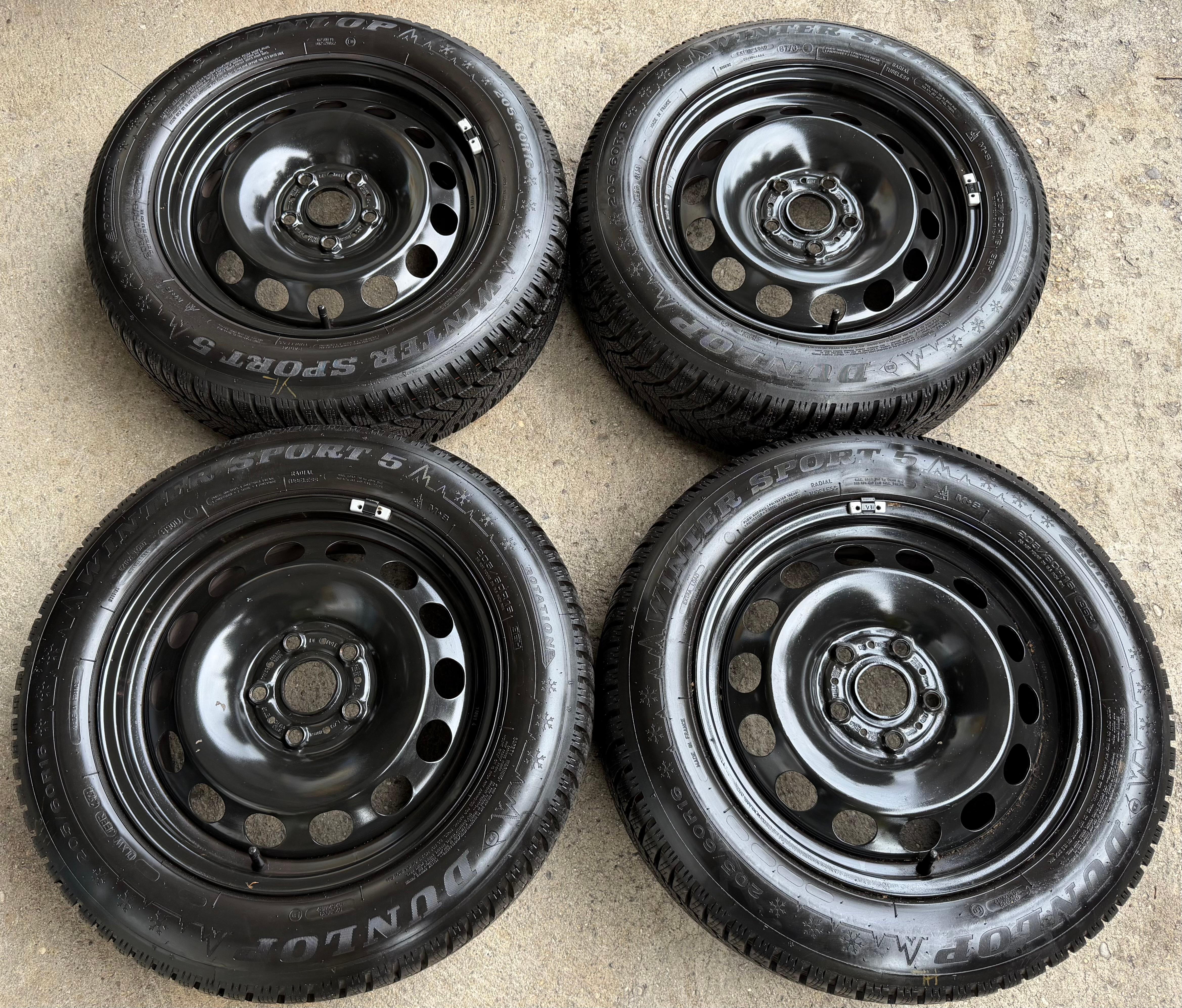 4 roues hiver Skoda Octavia IV 4 NX 205/60R16 96H 5Q0601027BQ DUNLOP