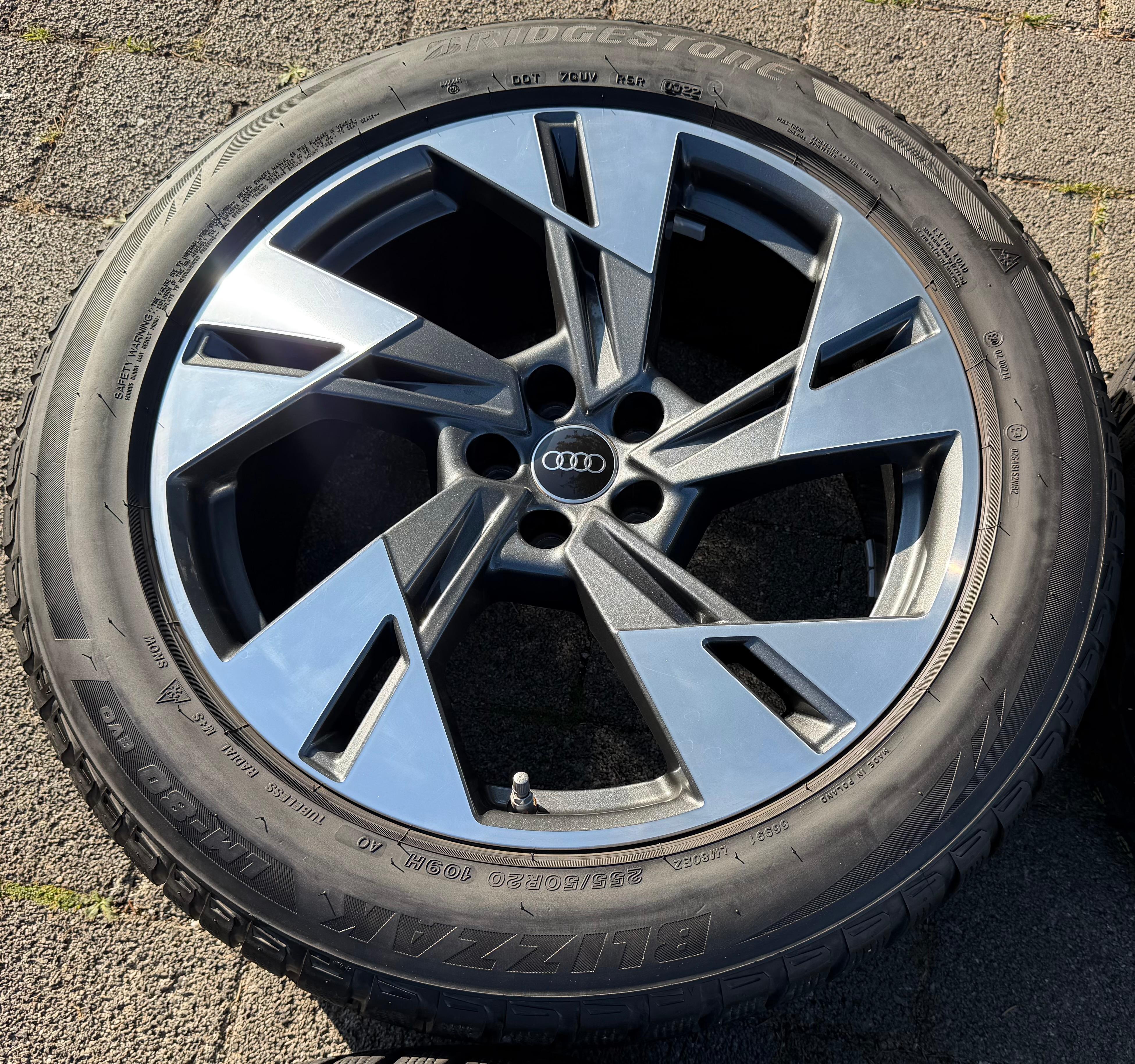 4 ORIGINAL 20" ALU WINTERRÄDER AUDI E-TRON Q8 ETRON 4KE601025T 255/50R20 109H