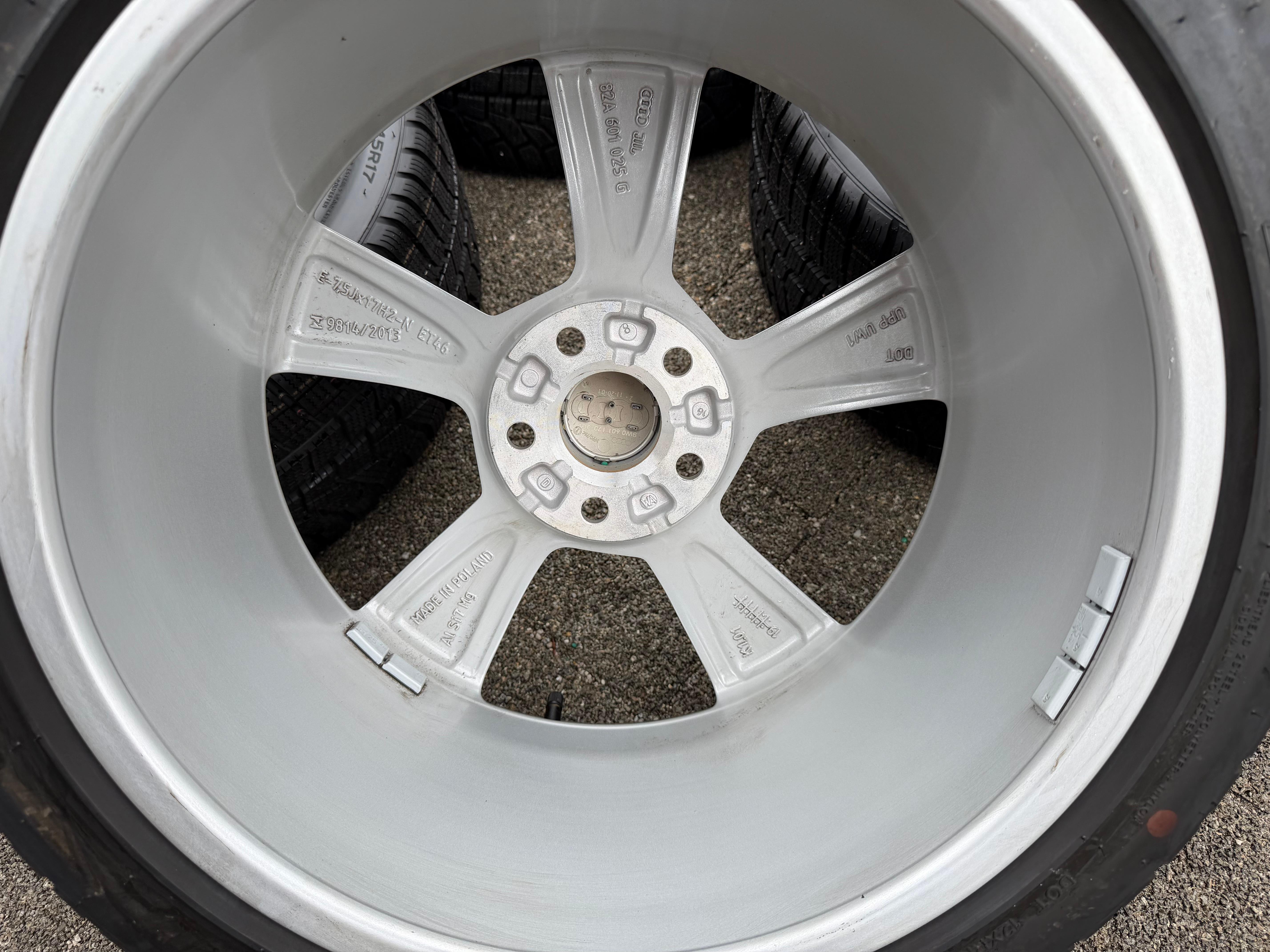 4 RUOTE IN LEGA ORIGINALI DA 17" PER AUDI A1 S1 GB 82A601025G 215/45R17 91W HANKOOK