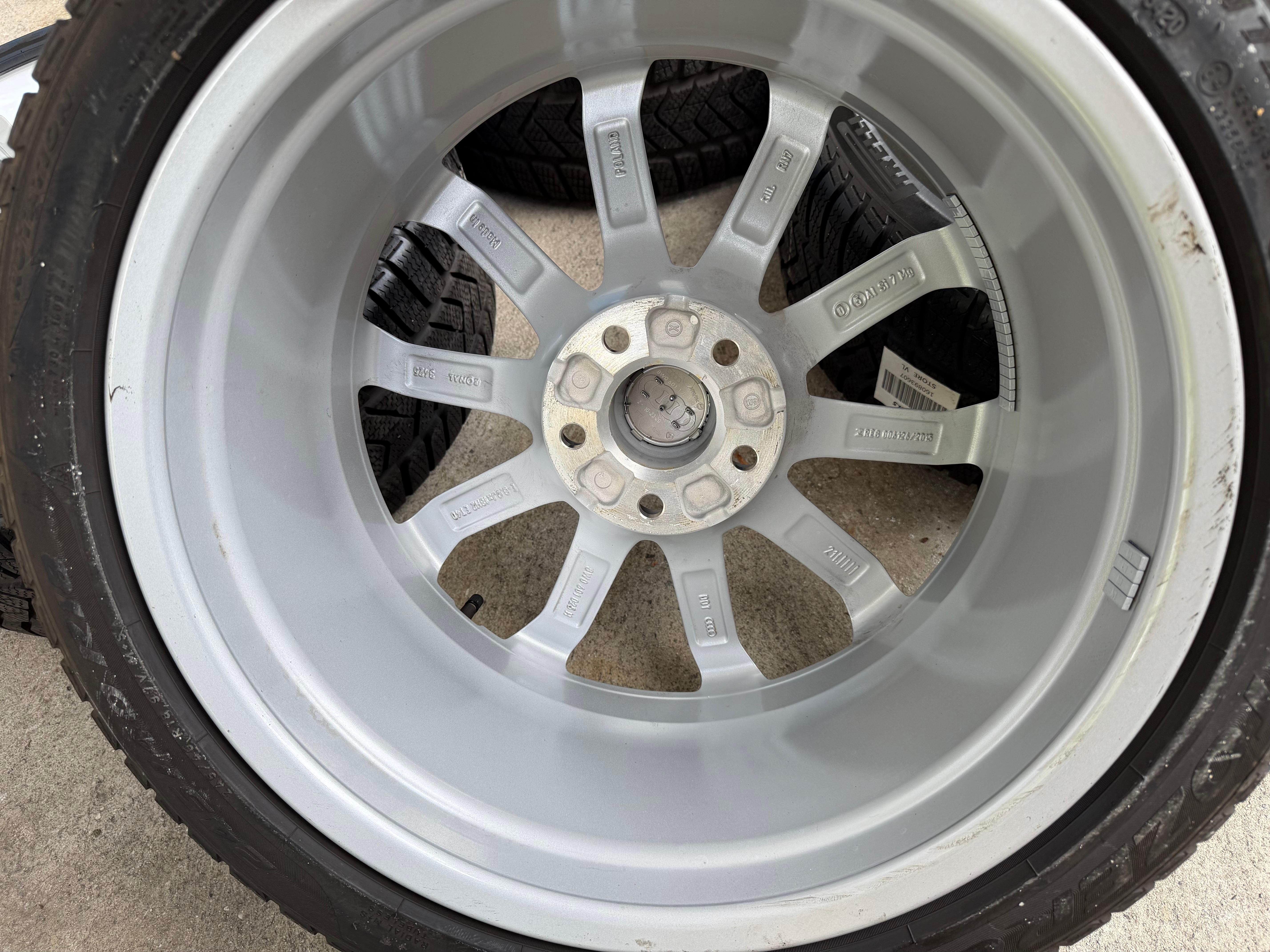 4 Original 18" Alu Winterräder Audi A4 S4 8W B9 8W0601025H 245/40R18 97V 2022