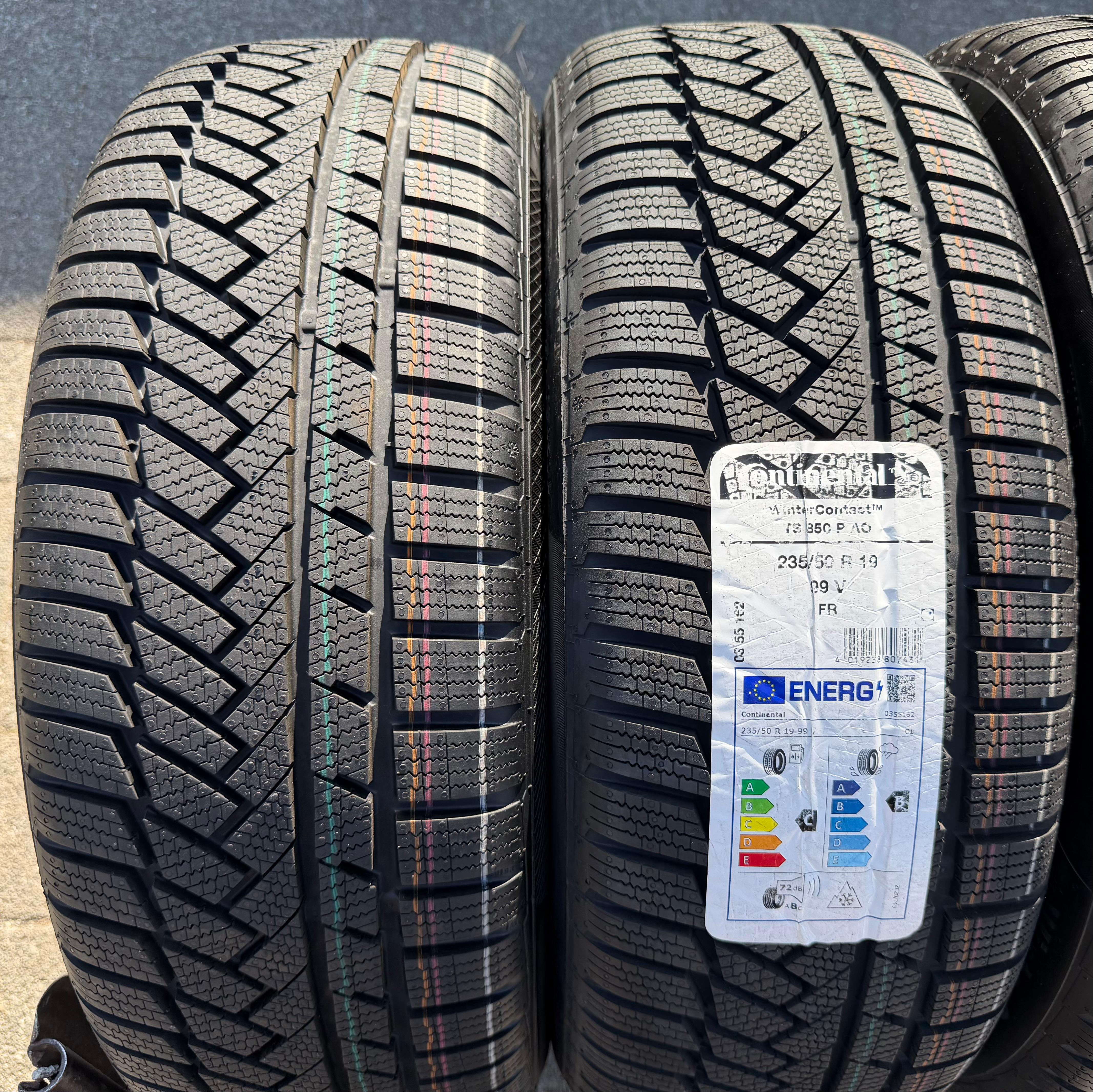 4 Original 19" Alu Winterräder Audi Q3 F3B 83A 83A601025N 235/50R19 99V Continental 2023