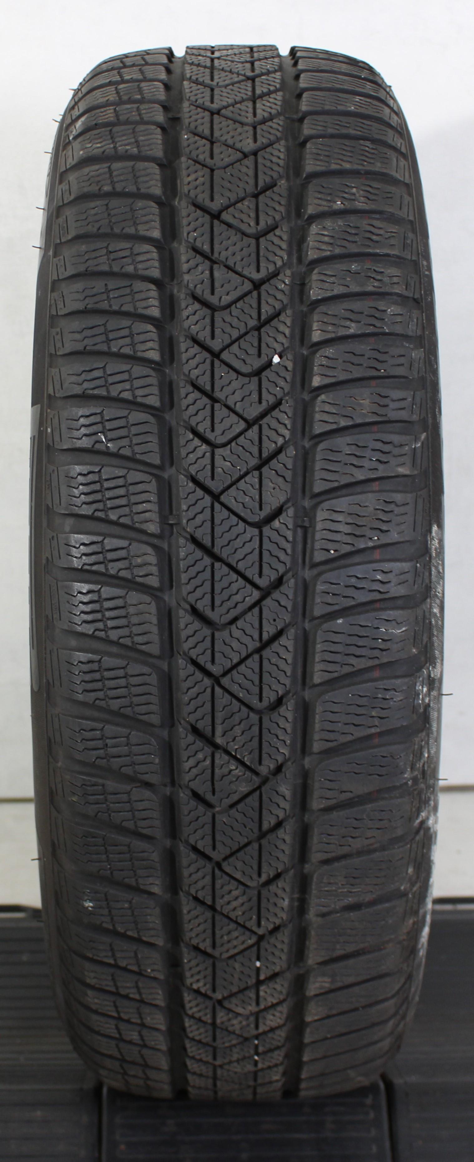 1 x 225/60R18 104H Winterreifen Pirelli Sottozero 3 6,5-7mm 2022 *