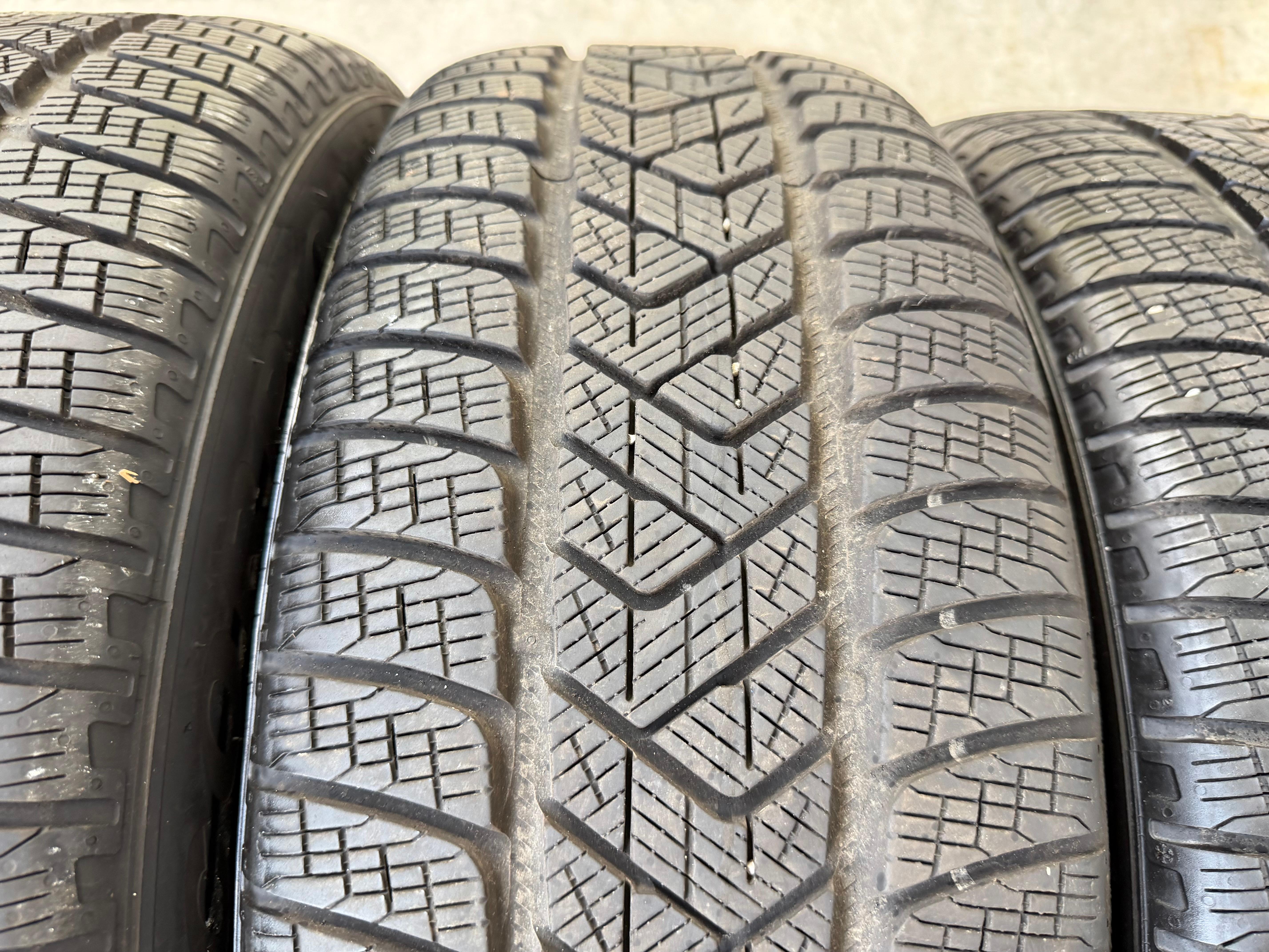 4 Original 19" Alu Winterräder Audi Q5 SQ5 FY 80A601025K 235/55R19 101H Pirelli 2025