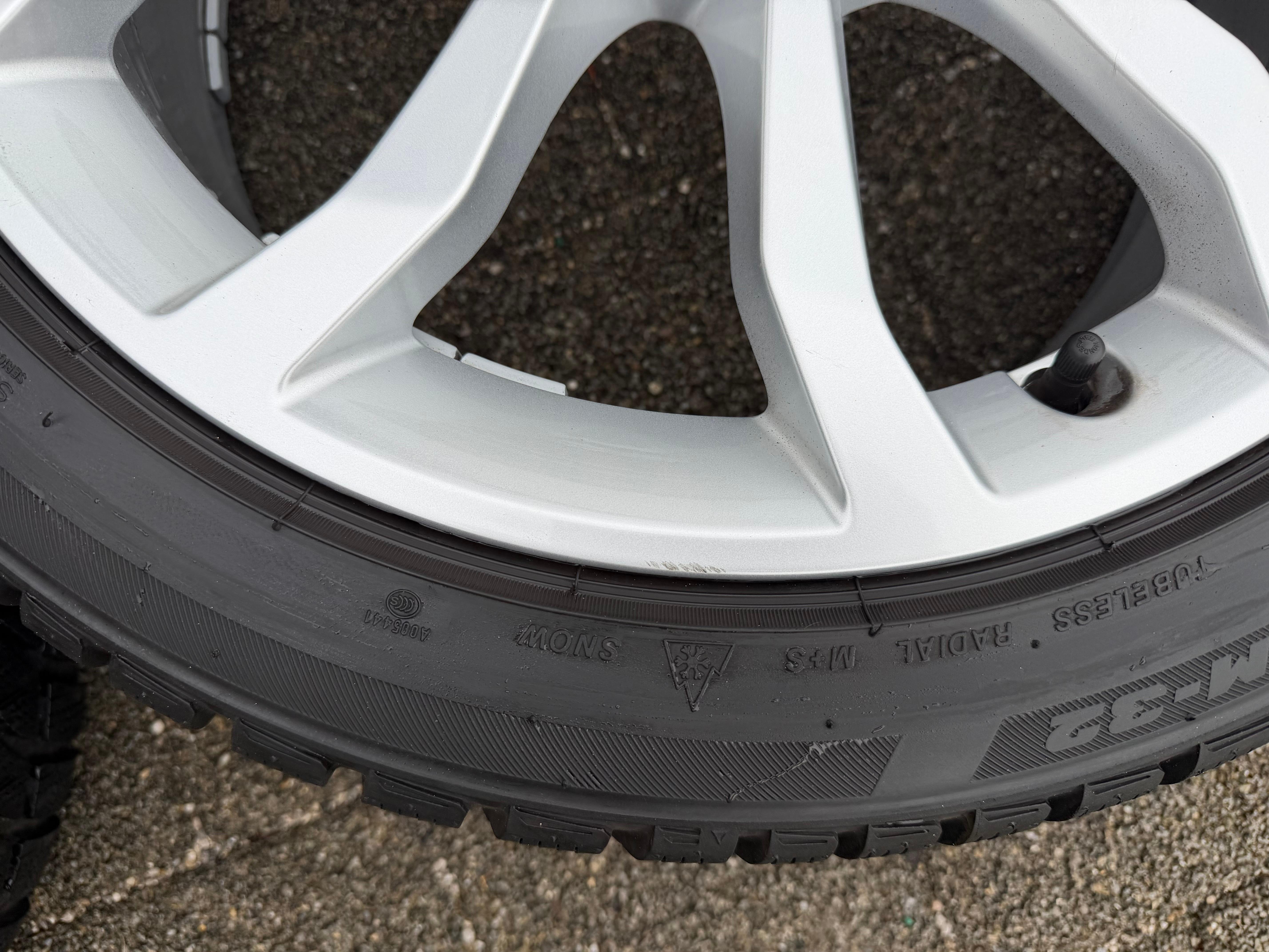 4 ruedas de invierno de aluminio originales de 18" para Audi A4 S4 8W 8W0601025ED 225/45R18 95H Bridgestone