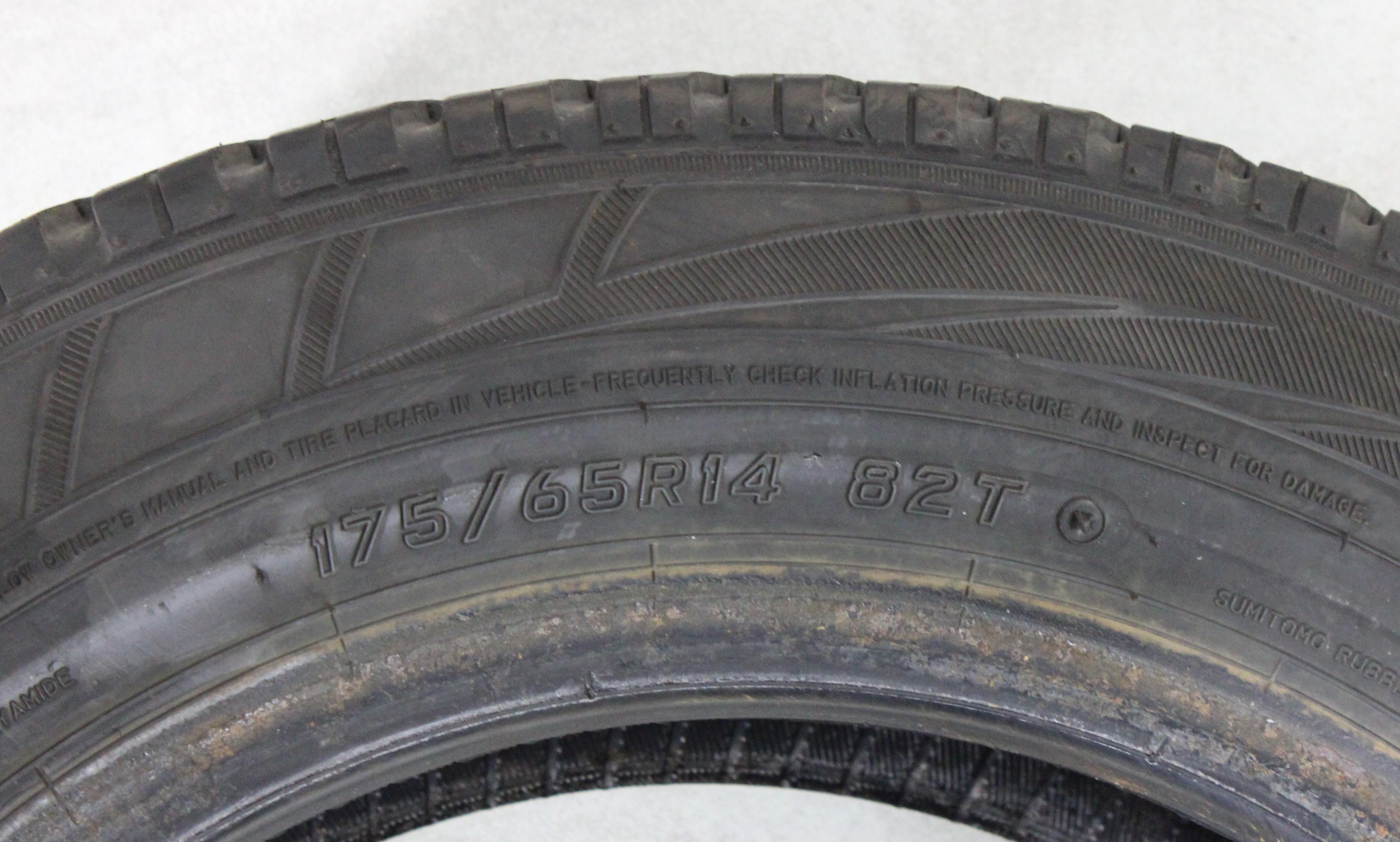 2 x 175/65R14 82T Winterreifen Falken Eurowinter HS01 1x5-5,5mm/1x6mm 2019/2021