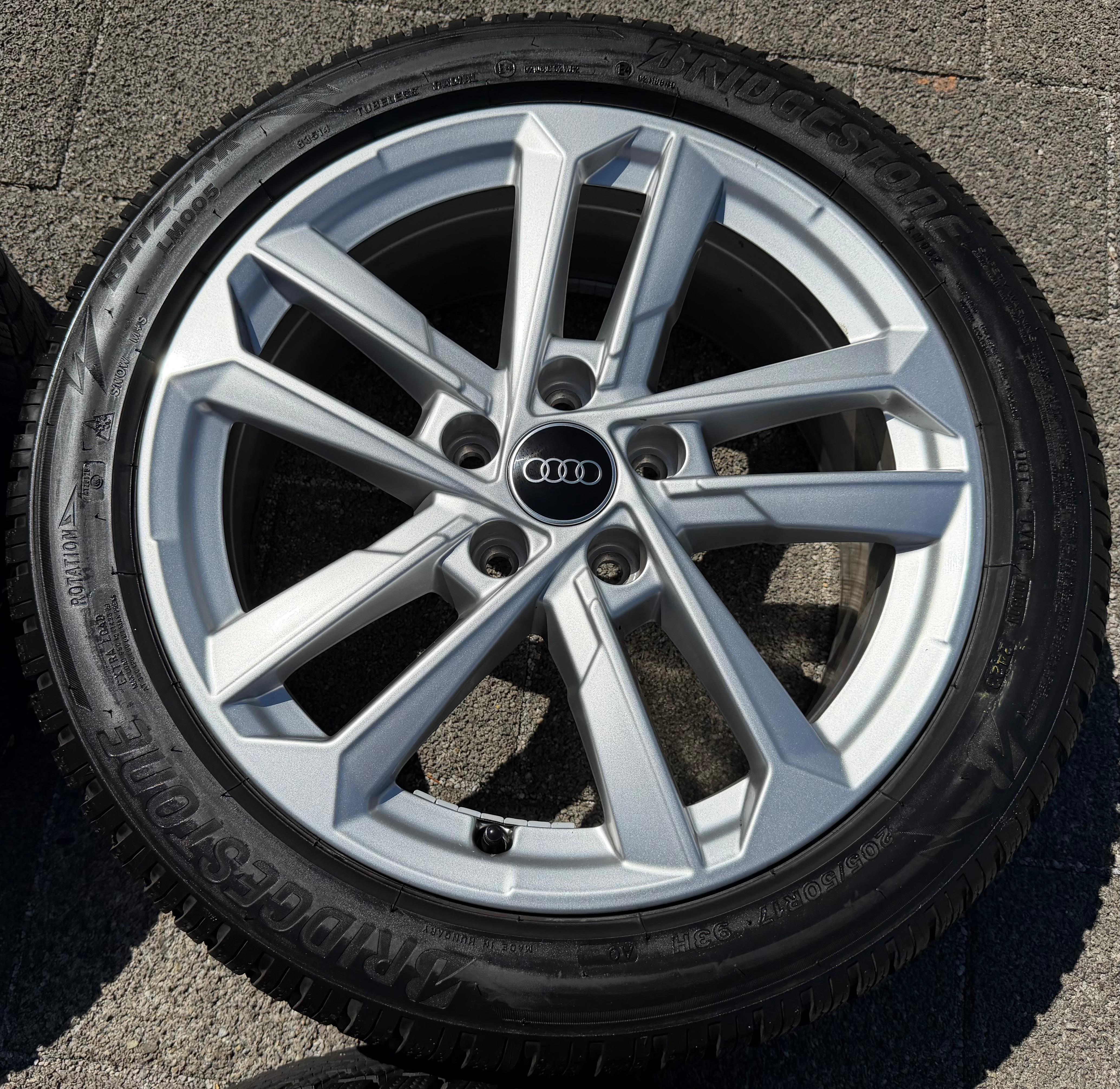 4 cerchi invernali originali in lega da 17" per Audi A3 S3 8V 8Y0601025L 205/50R17 93H Bridgestone 2023