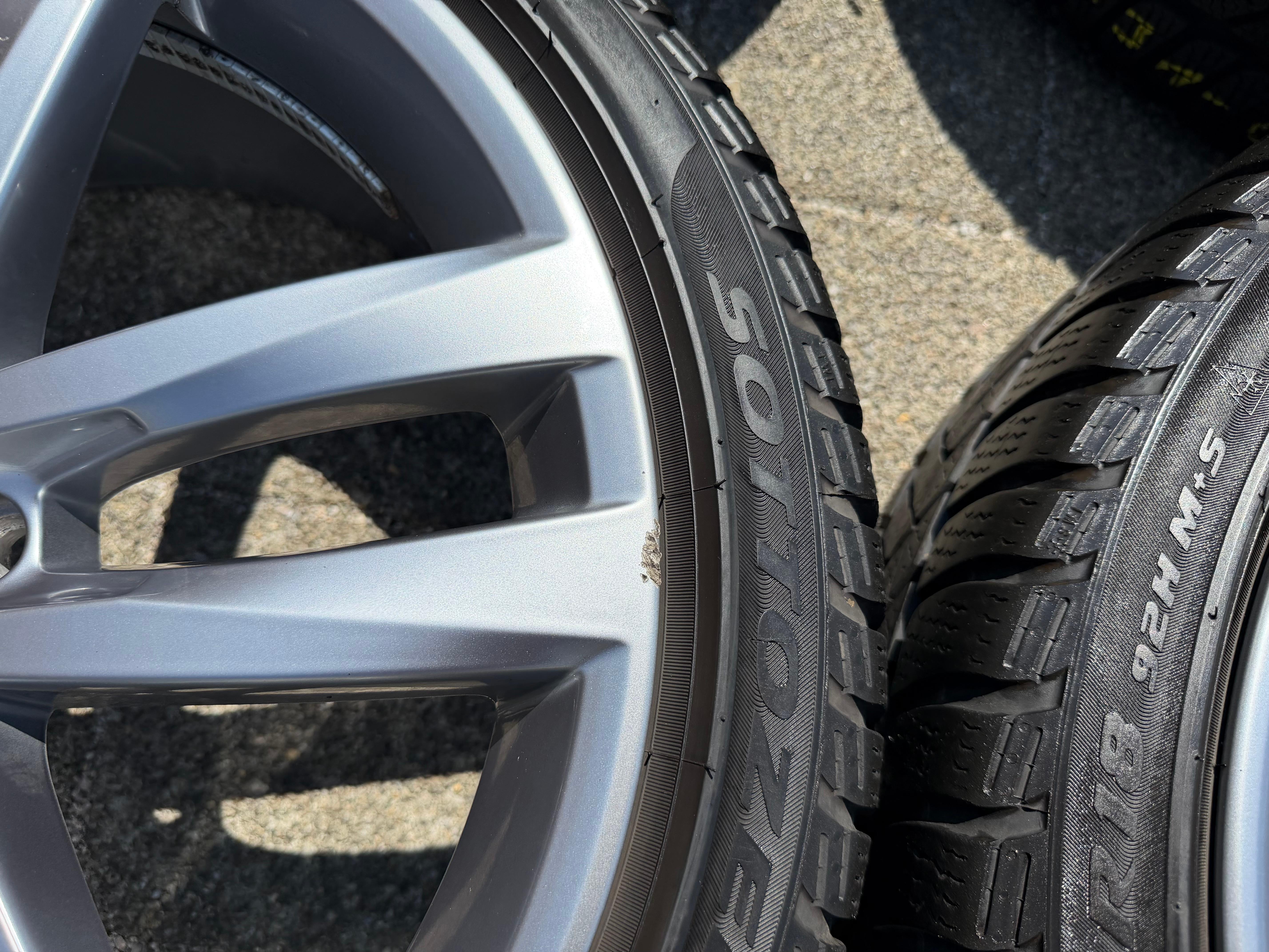 4 Original 18" Alu Winterräder VW Golf VII 7 AU 225/40R18 92V Salvador 5G0601025AF