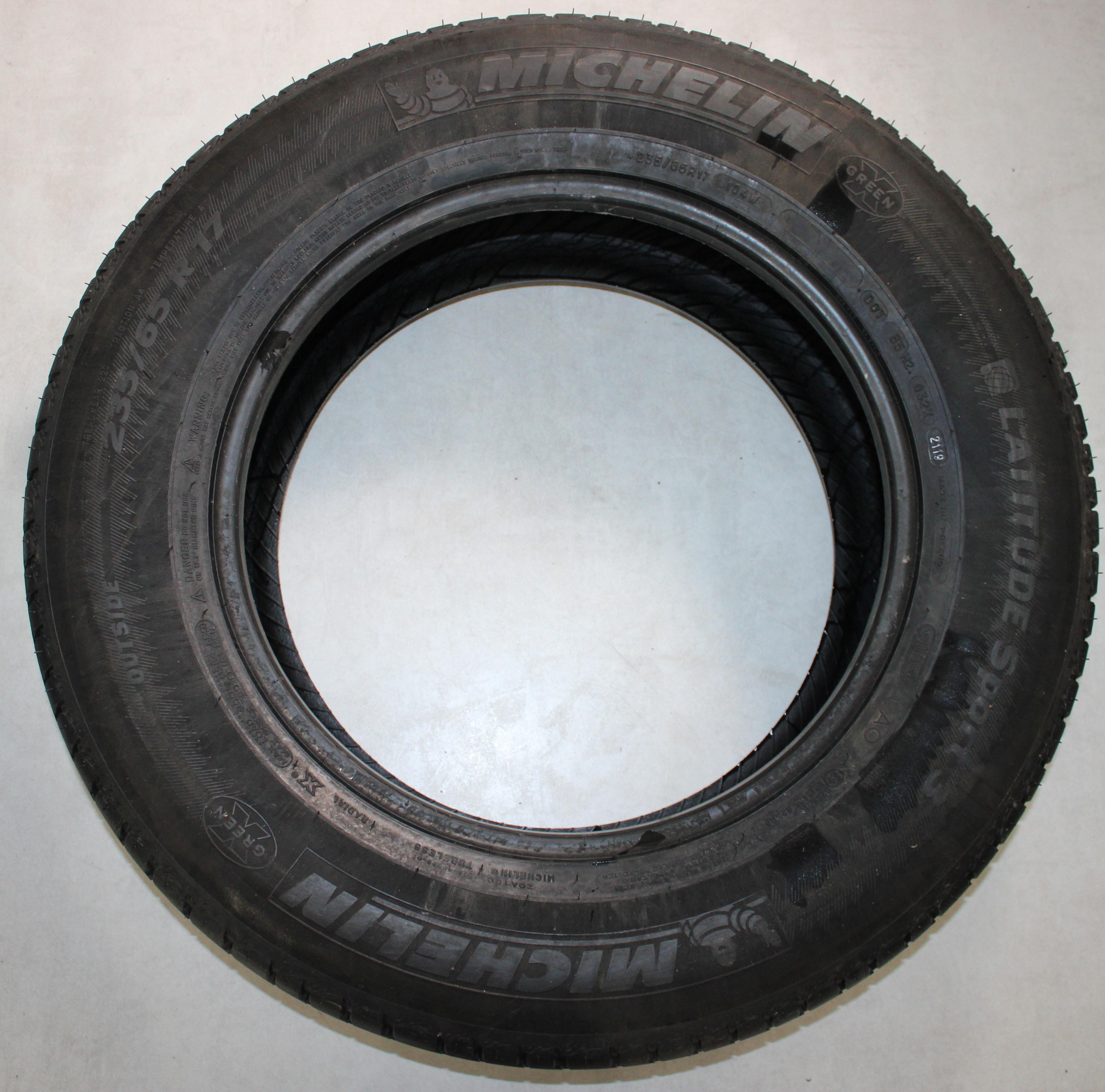 4 x 235/65R17 104W Sommerreifen Michelin Latitude Sport 3 AO Volles Profil 2019