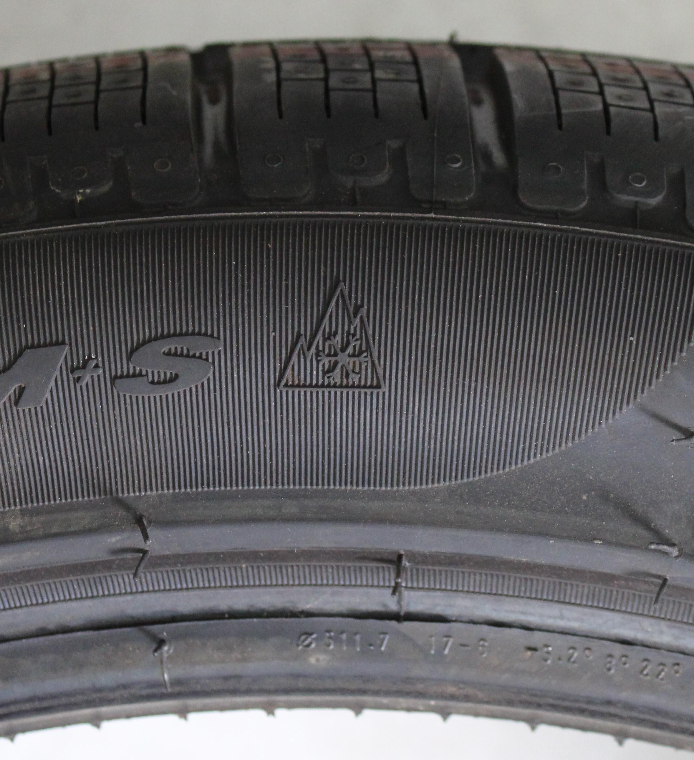 4 x 255/40R20 101V Winterreifen Pirelli Sottozero Winter 240 Serie 2 Volles Profil 2018 AO NEU