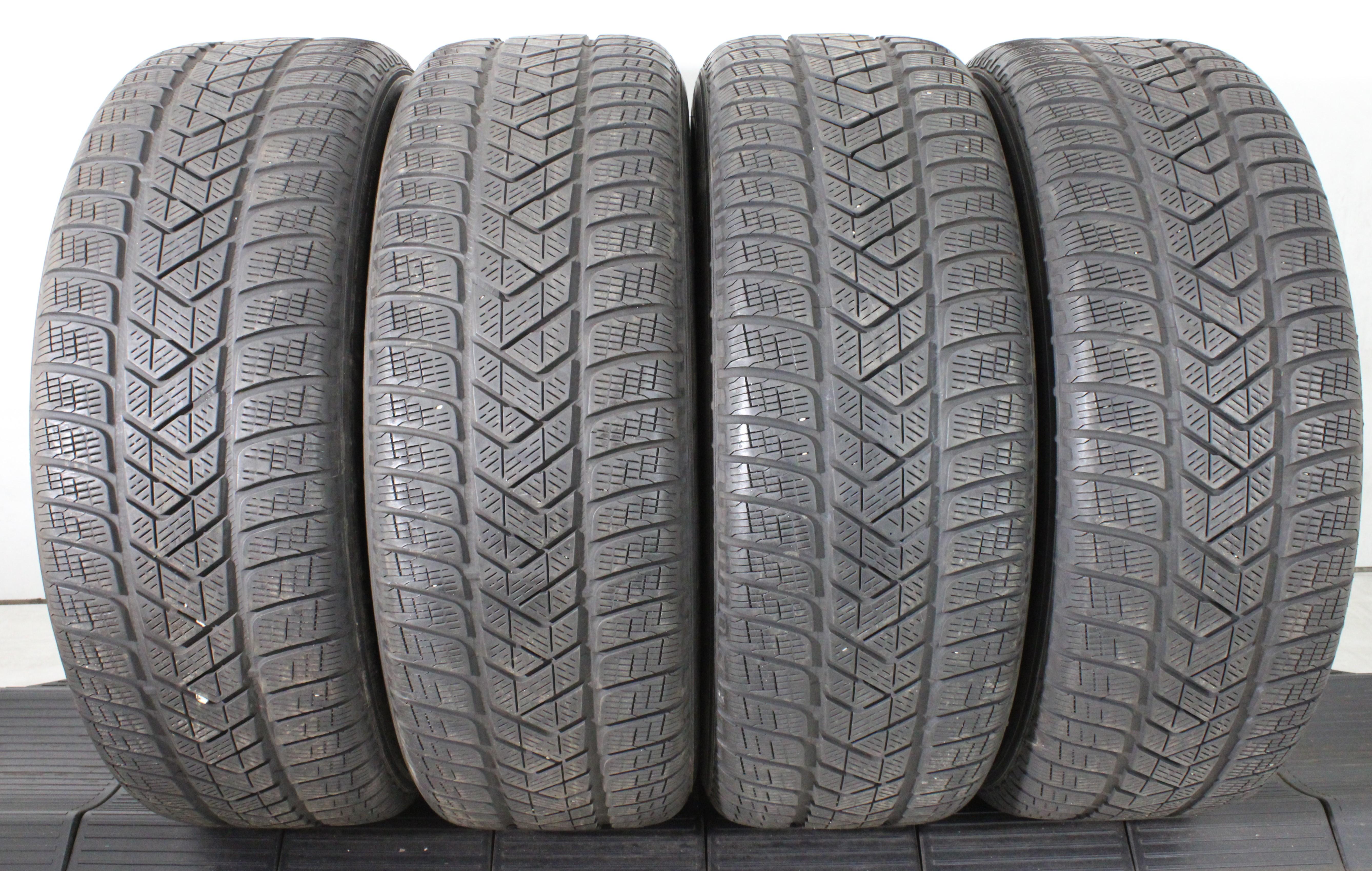 4 x 235/60R18 107H pneumatici invernali Pirelli Scorpion Winter 4,5-5mm 2020