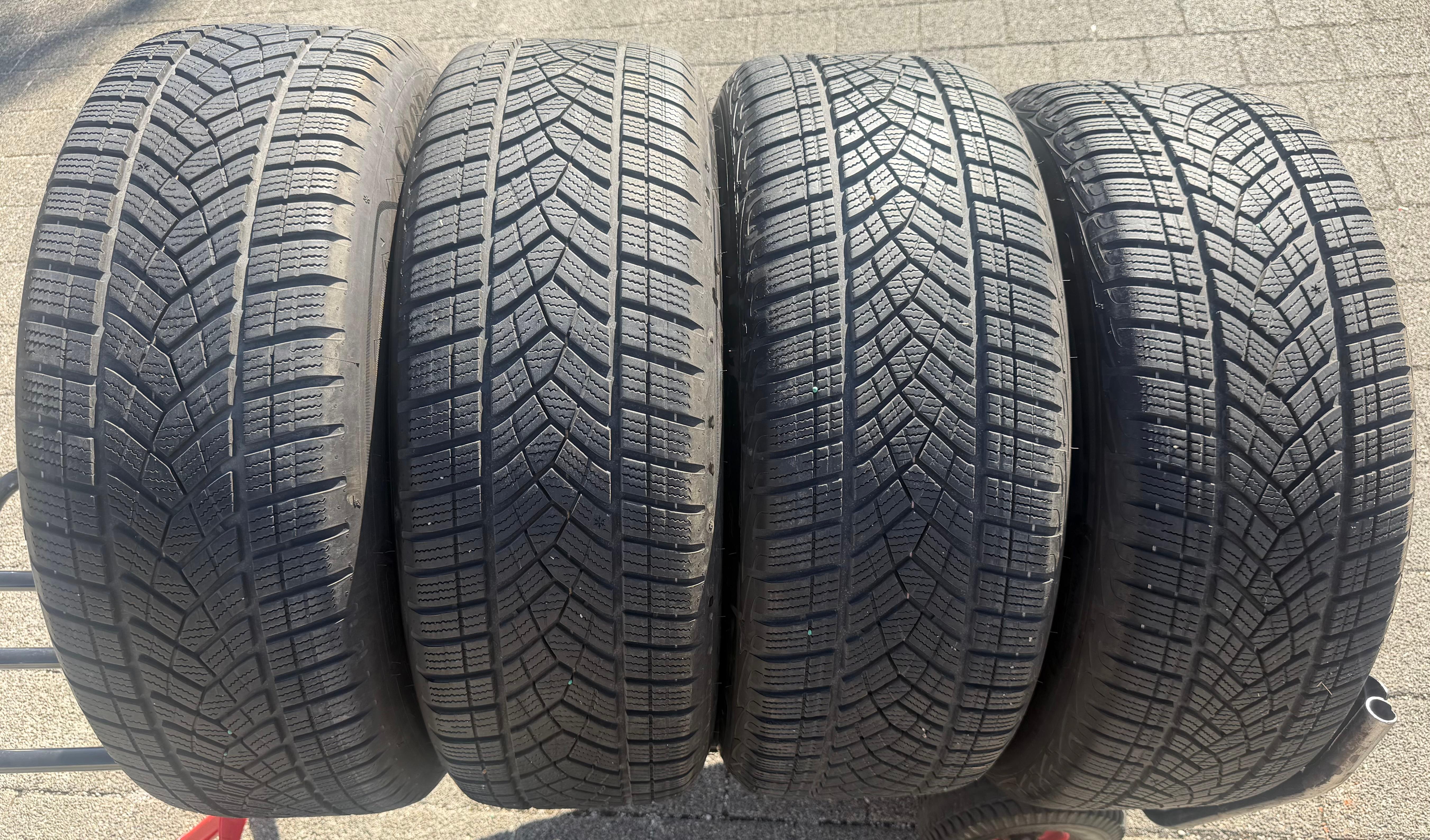 4 Original 19" Alu Winterräder AUDI Q6 SQ6 GF 85H601025F 85H601025G Goodyear