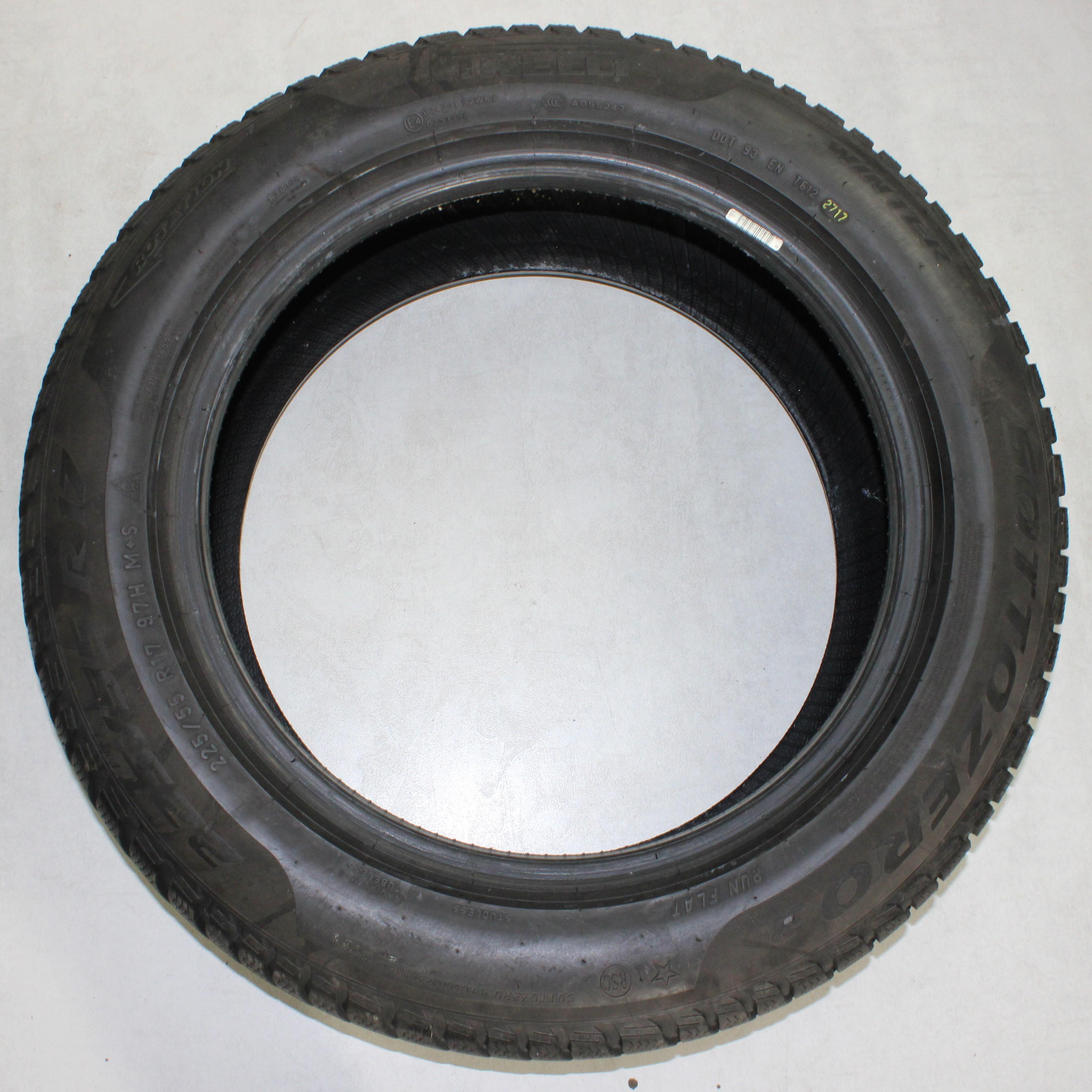 2 x 225/55R17 97H pneumatici invernali Pirelli Sottozero 3 * Runflat 5,5-6 mm 2017