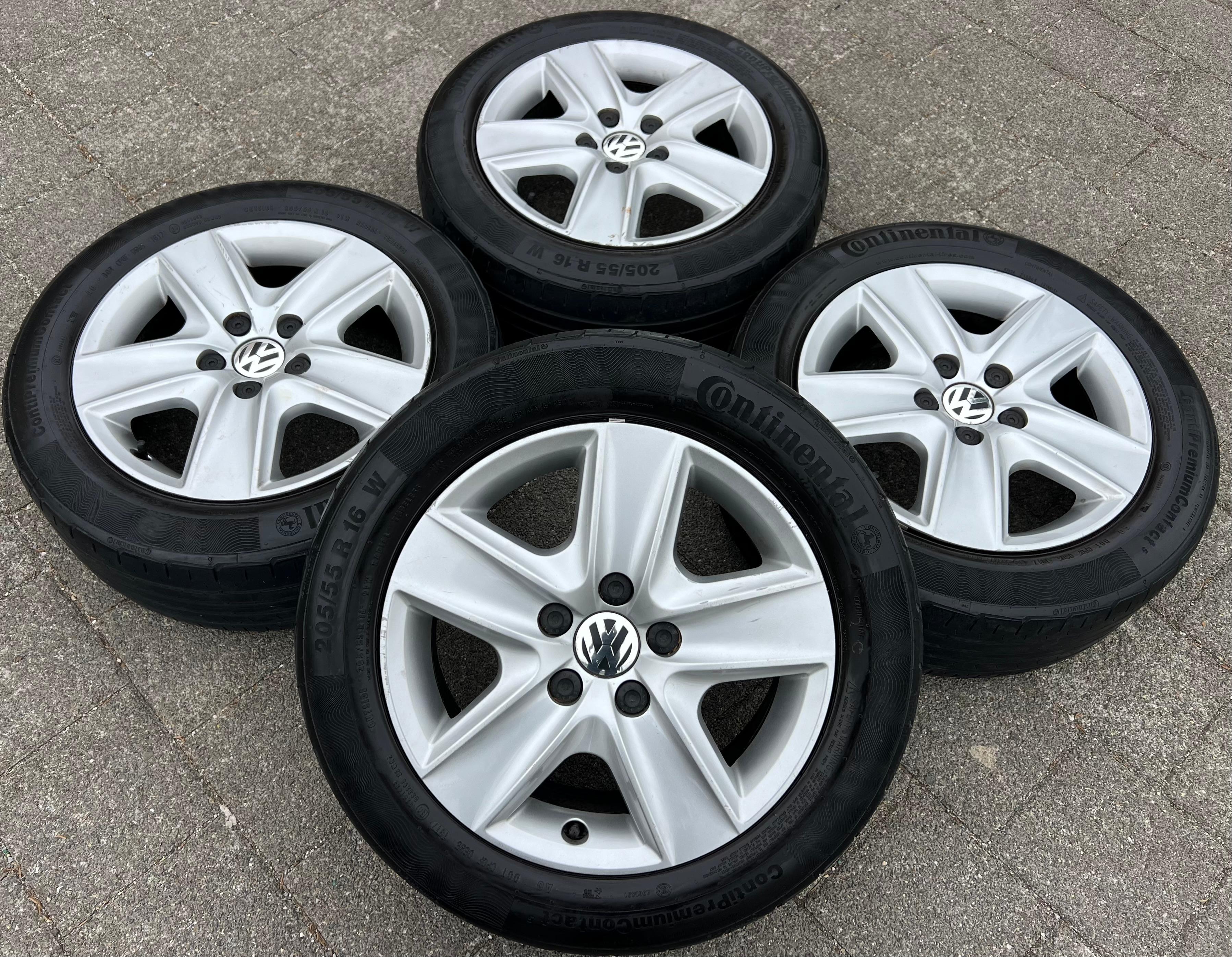 4 STAHLFELGEN VW GOLF 5 6 PLUS TOURAN  6,5x16 ET50 5K0601027 5x112