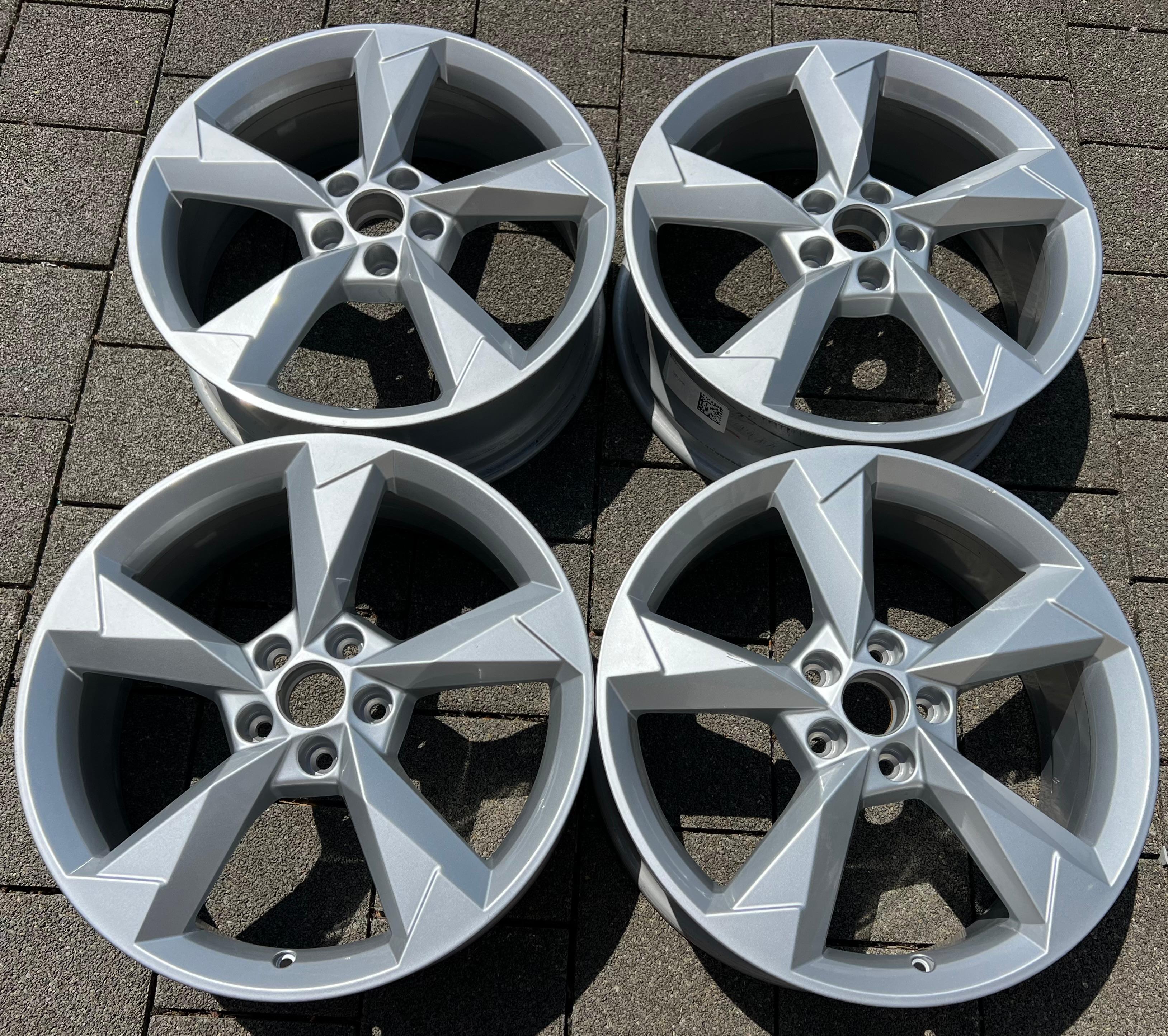 4 ORIGINAL 19" ALUFELGEN AUDI Q3 F3 83A601025N 7x19 ET43 FELGEN FREIHAUS
