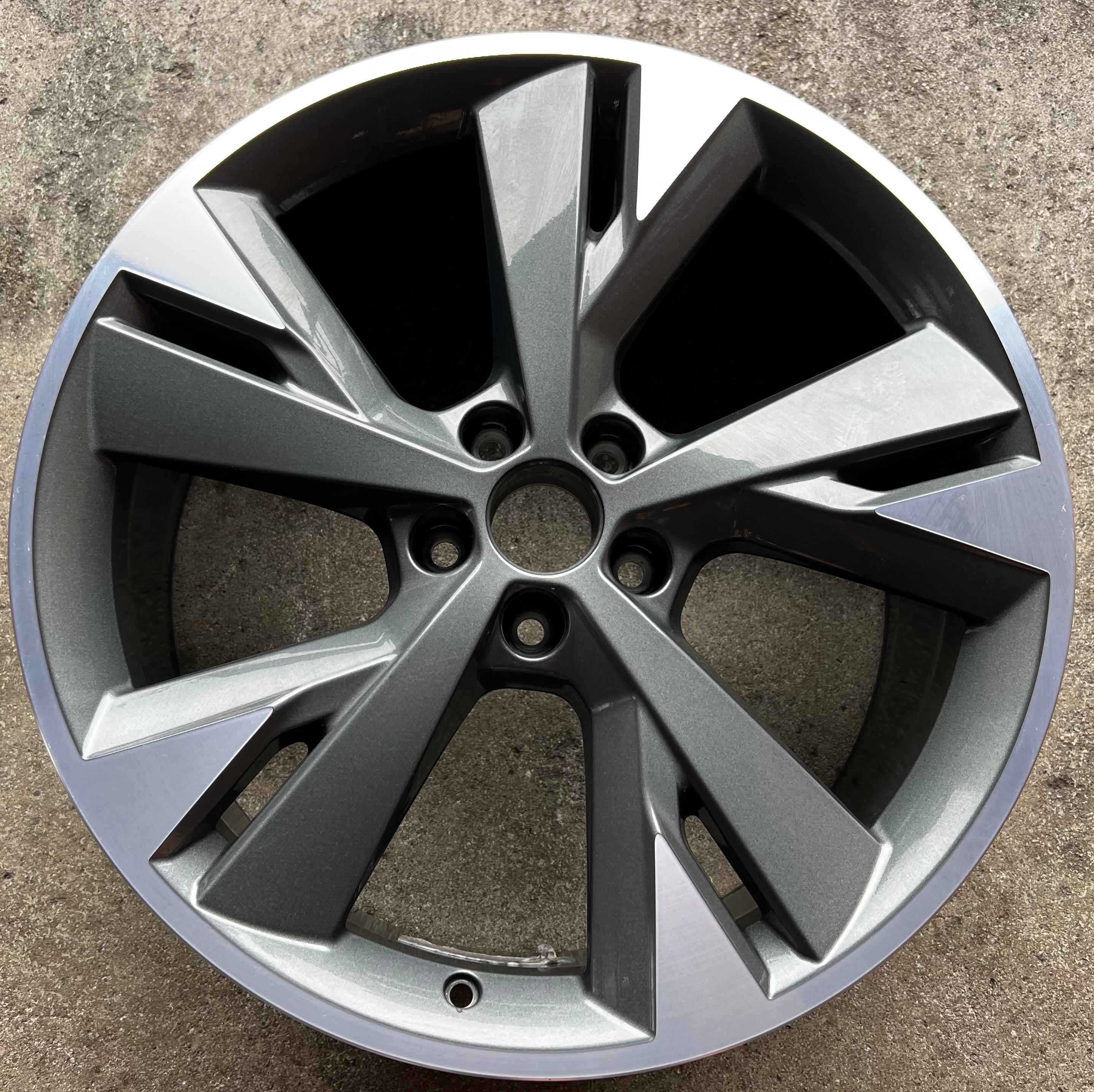 1 CERCHIONE IN LEGA ORIGINALE DA 20" PER AUDI Q4 E-TRON 89A601025E 8x20 ET45 SPEDIZIONE GRATUITA