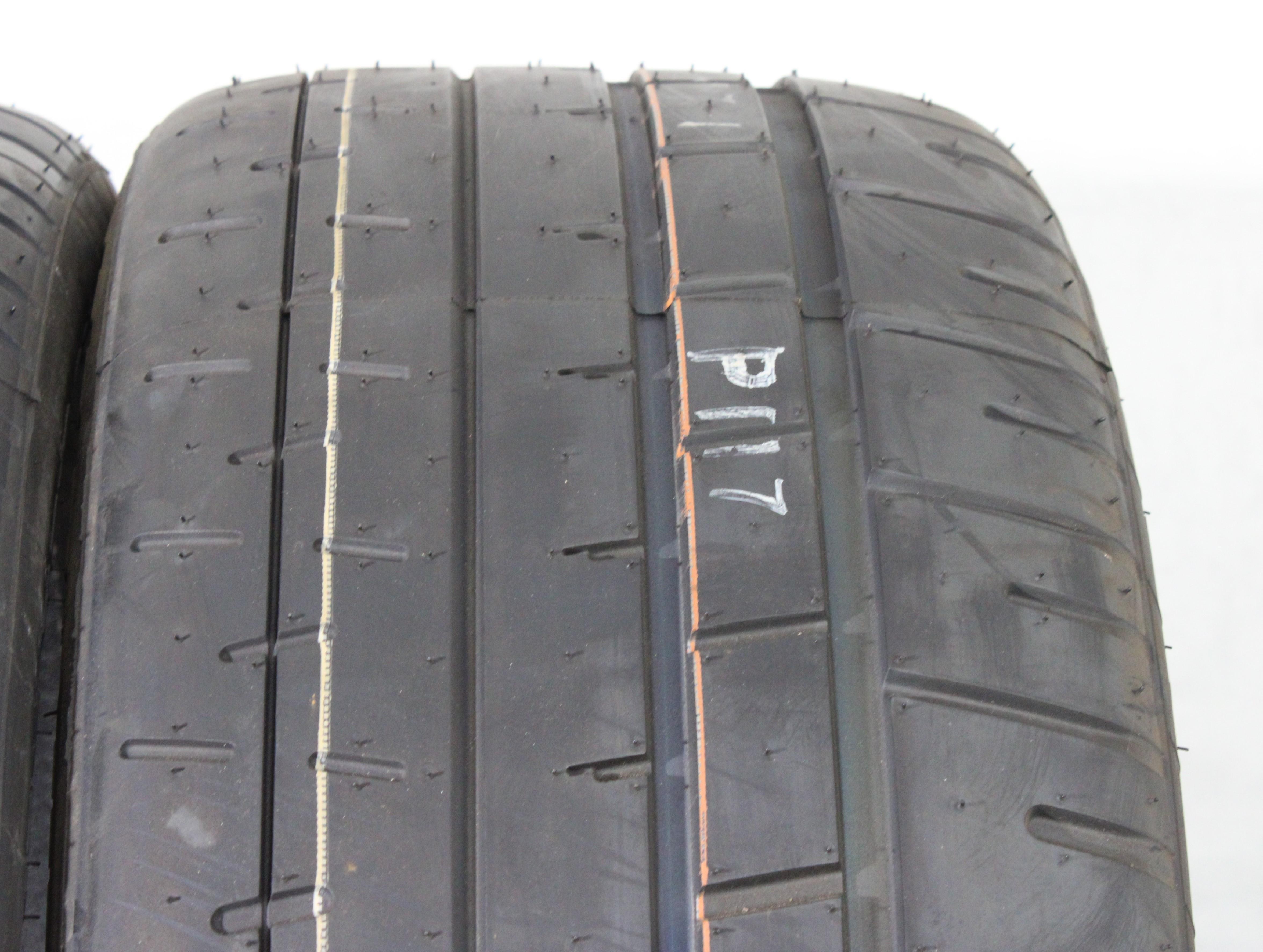 2 x 245/35R19 93Y Sommerreifen Pirelli PZero Trofeo R AO NEU 2023
