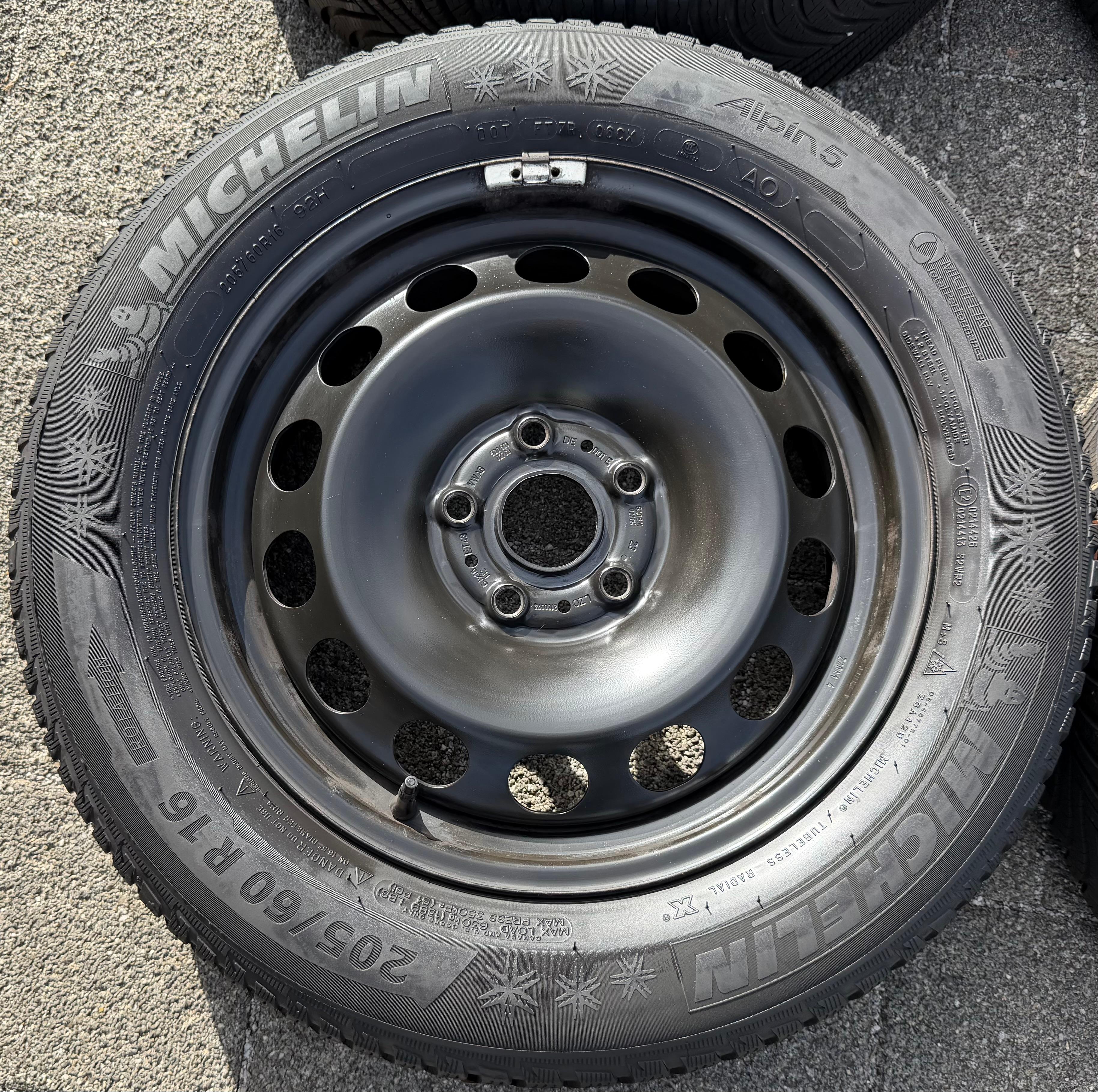 4 Winterräder Audi Q2 GA VW T-ROC A11 205/60R16 92H Michelin Alpin 5 Winterreifen