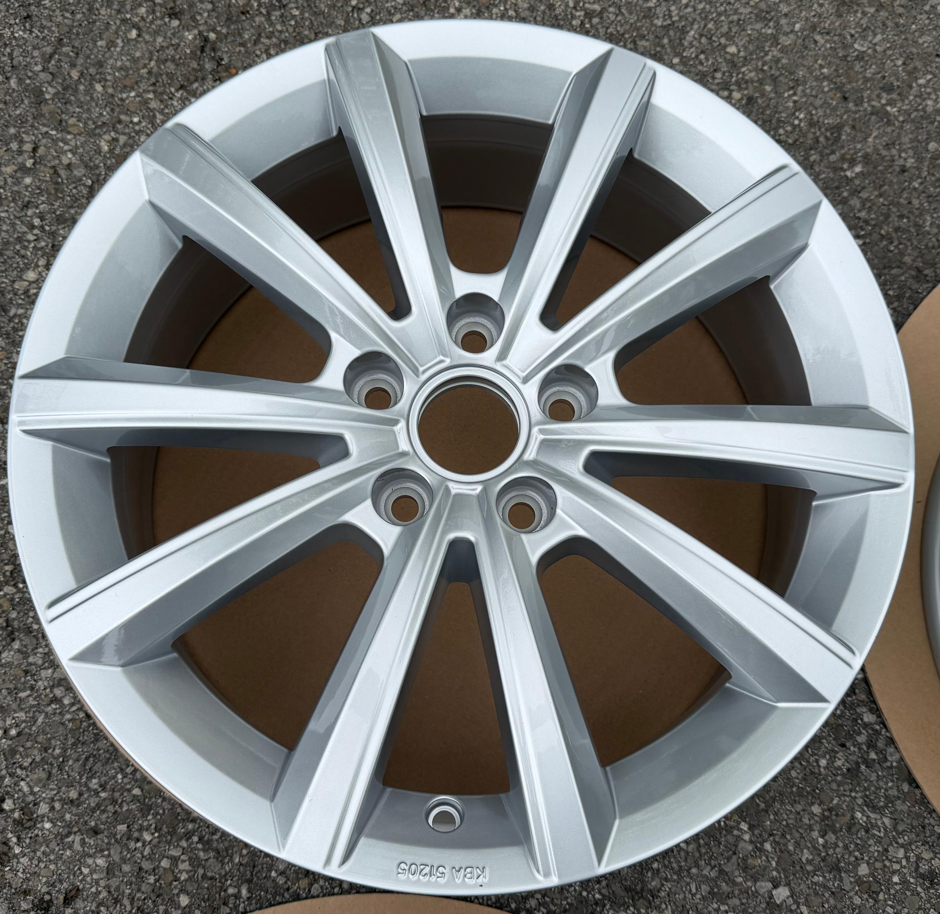 4 llantas de aleación originales de 17" para VW Tiguan II 5NA, 6,5x17 ET38, 5NA071497A, Merano, nuevas