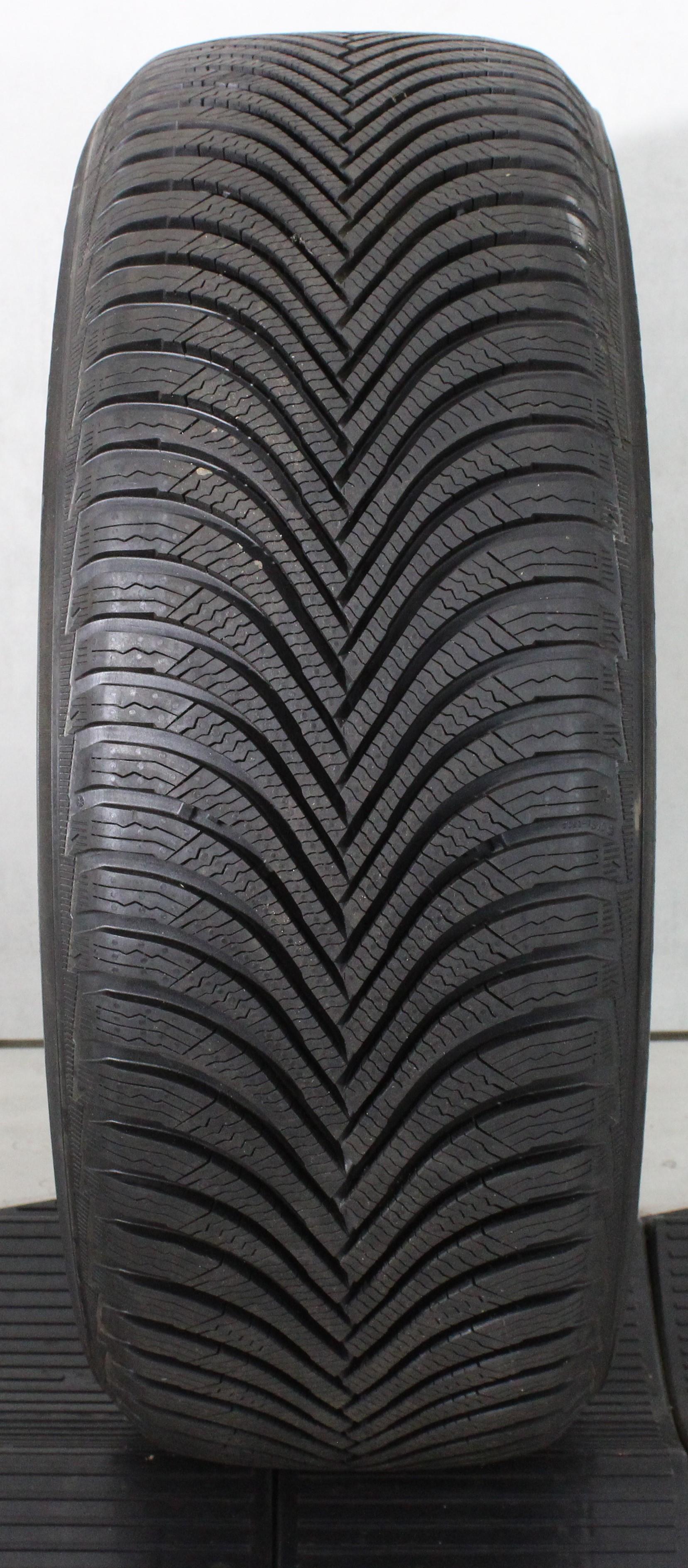 1 x Neumático de invierno 225/55R17 97H Michelin Alpin 5 *MO con dibujo completo 2020