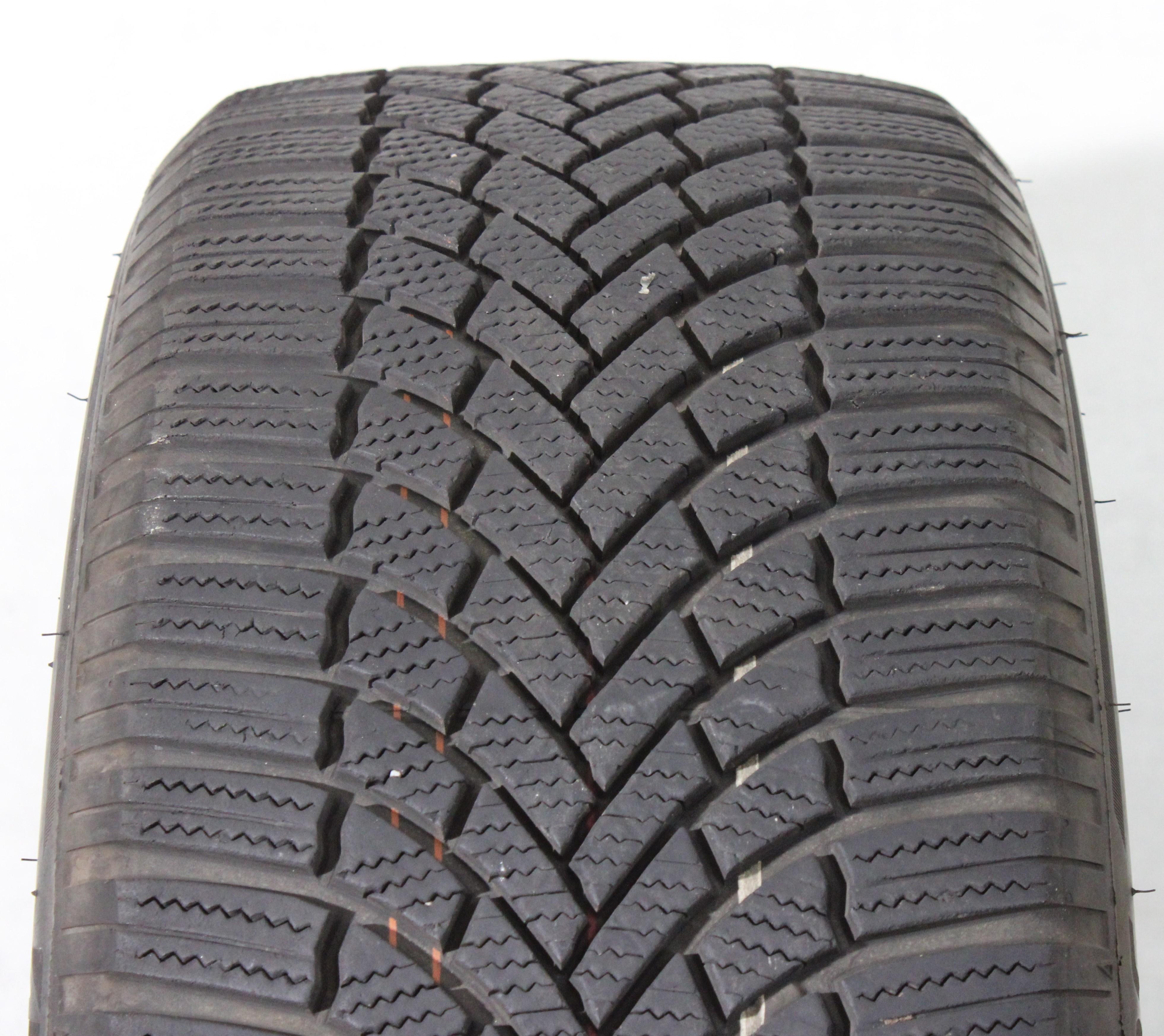 1 x 235/50R20 100T Winterreifen Bridgestone Blizzak LM005 AO 5,5-6mm 2022 Seal