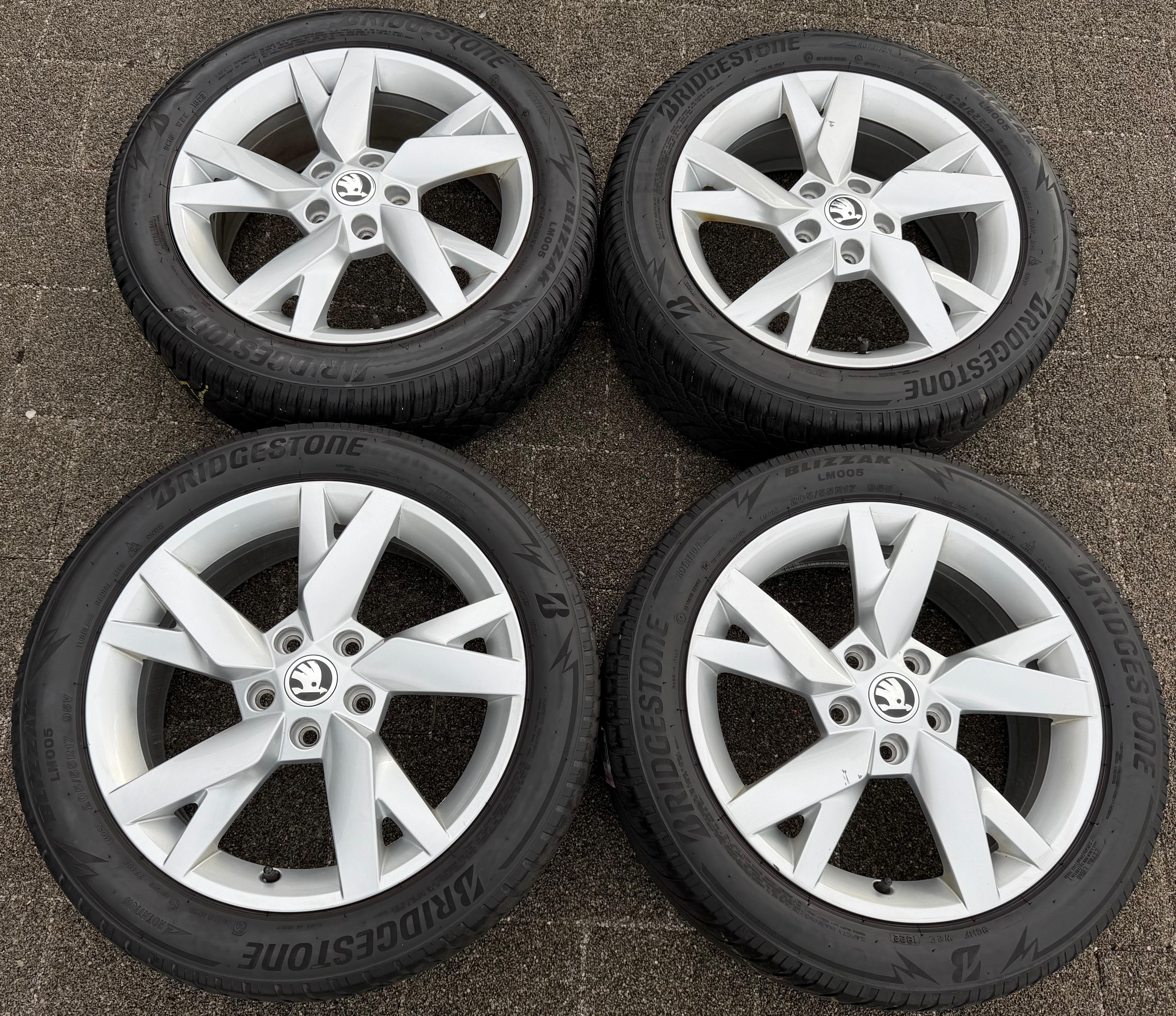 4 Original 17" Alufelgen Skoda Octavia IV 4 NX LYRA 5E3601025AC 6,5x17 ET46