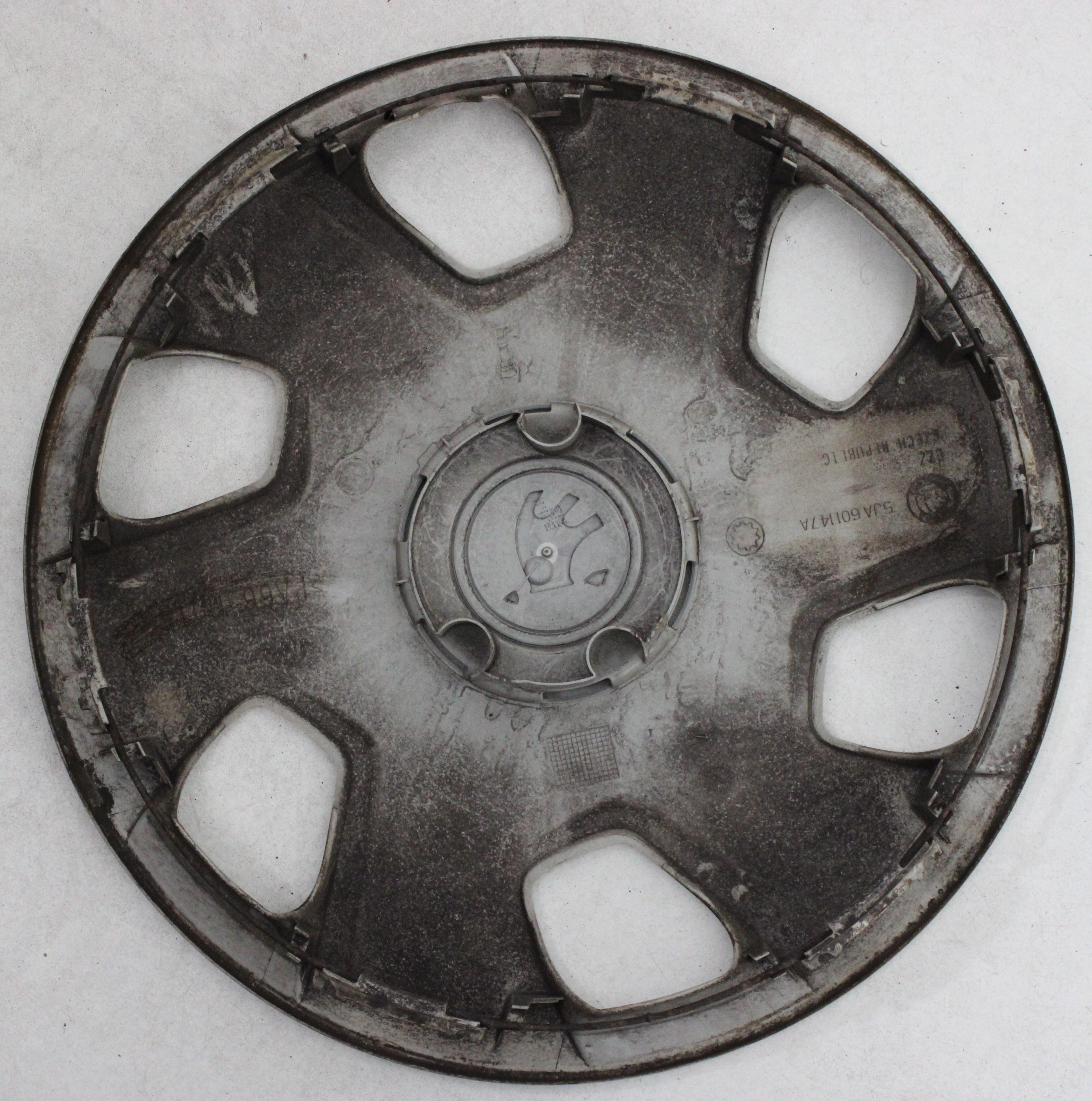 4 ORIGINAL 15" RADKAPPEN SKODA RAPID FABIA 5JA601147AS 15 ZOLL