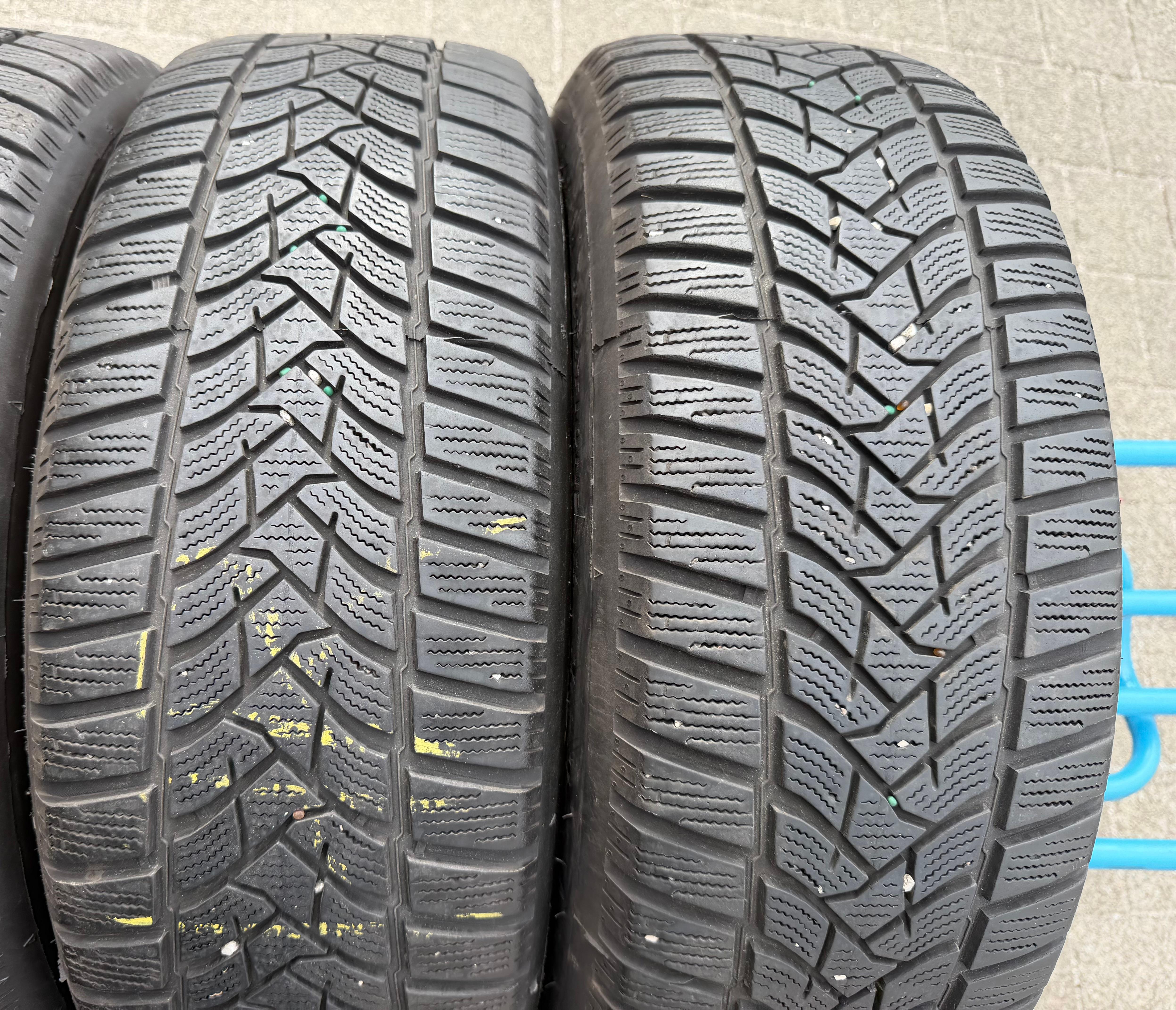 4 Winterräder VW T-Roc Skoda Karoq Seat Cupra Ateca 215/60R16 95H Dunlop